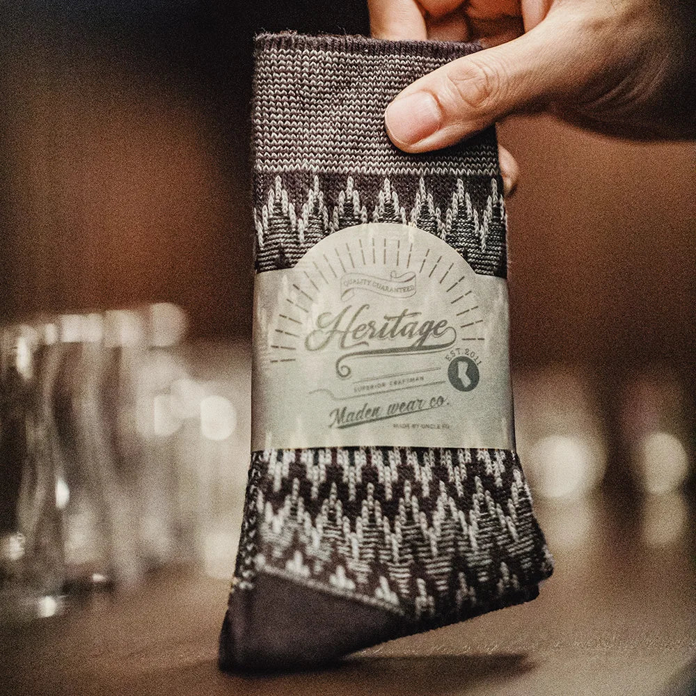 Maden Retro 3 Pairs Knitted Mid-calf Socks Ethnic Style Contrast Color Versatile Long Socks for Men's and Women's Autumn Socks