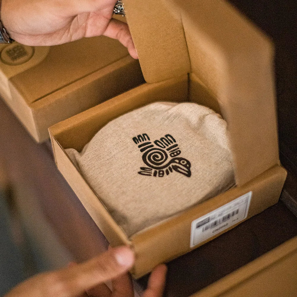 Maden Men's Vintage Black Leather Belt Full-Grain Vegetable-Tanned Cowhide Belt Antique Burnished Finish Single Prong Jeans Belt