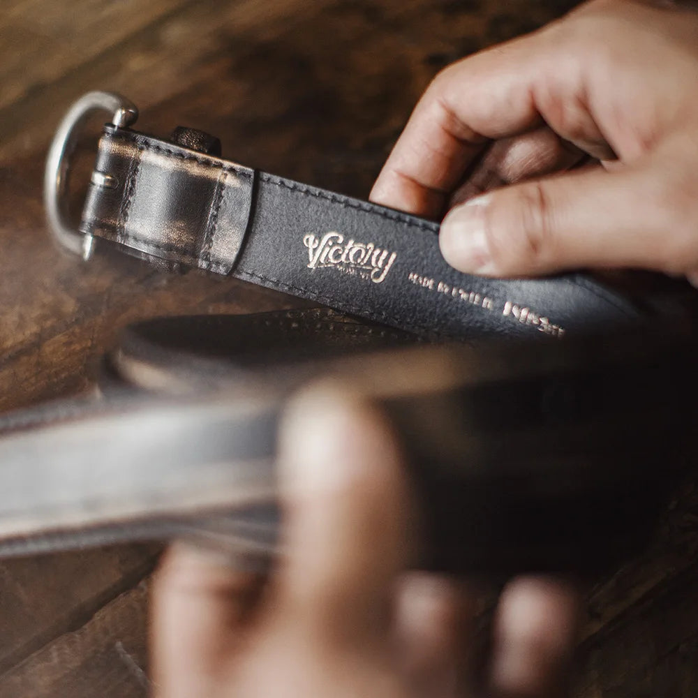 Maden Men's Vintage Black Leather Belt Full-Grain Vegetable-Tanned Cowhide Belt Antique Burnished Finish Single Prong Jeans Belt