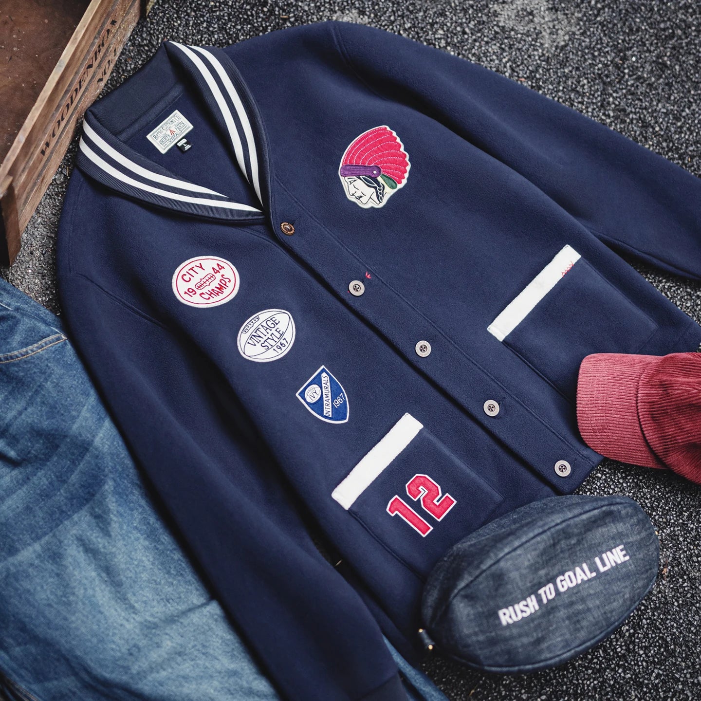 Maden Vintage Men's Fleece Baseball Jacket Color Block Shawl Collar Thermal Short Coat with Embroidered Badge for Fall Winter