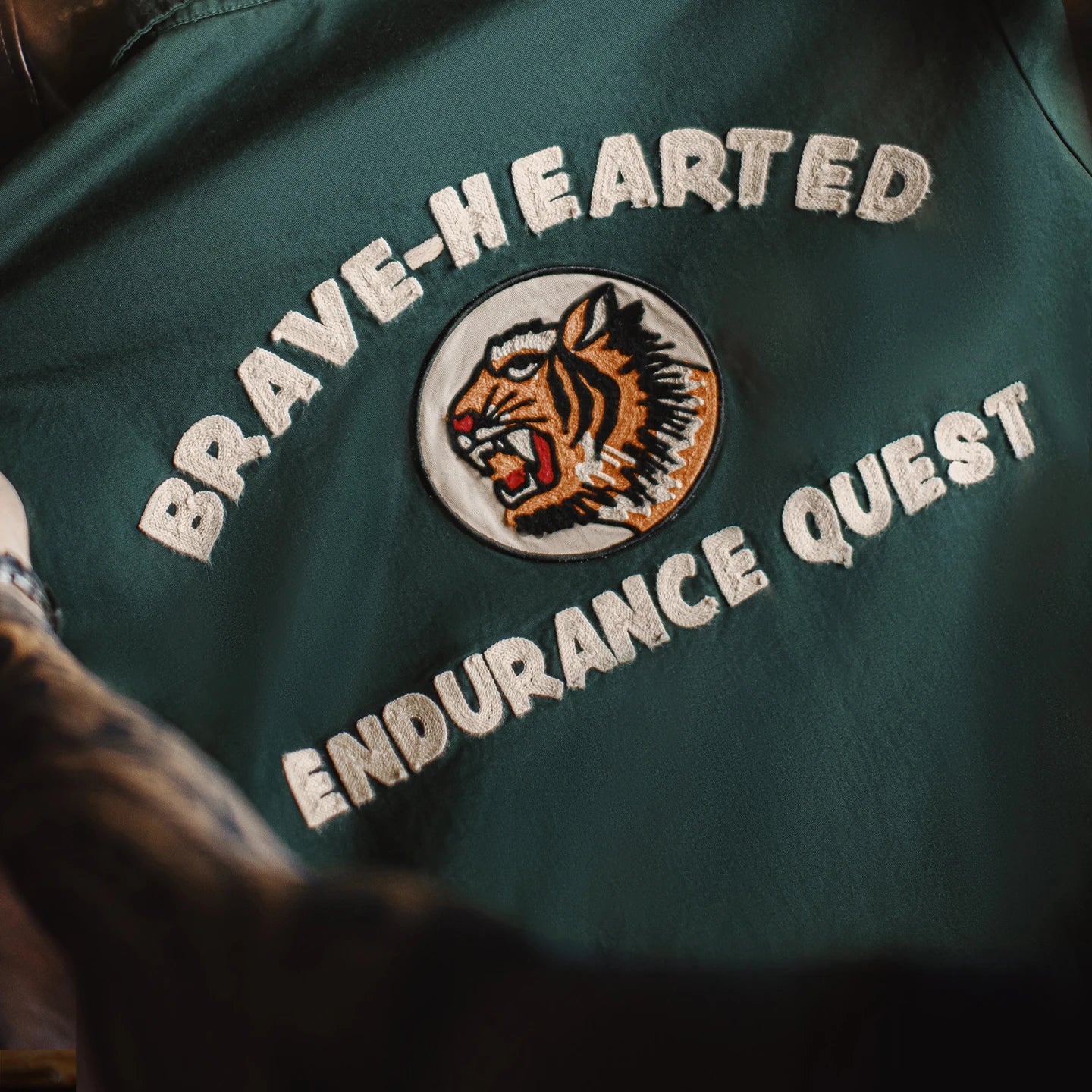 Maden Men's Vintage Tiger Embroidery Jacket Heavyweight Cotton Zip-Up with Lapel Collar Green Casual Overcoat for Spring Fall