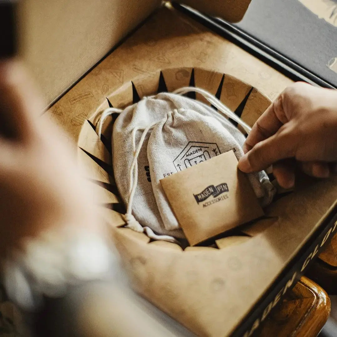 Maden Vintage Gift Set Black Genuine Leather Belt Navajo Cuff Open-Ended Bracelet Indian Eagle Pendant Necklace Gifts for Lover